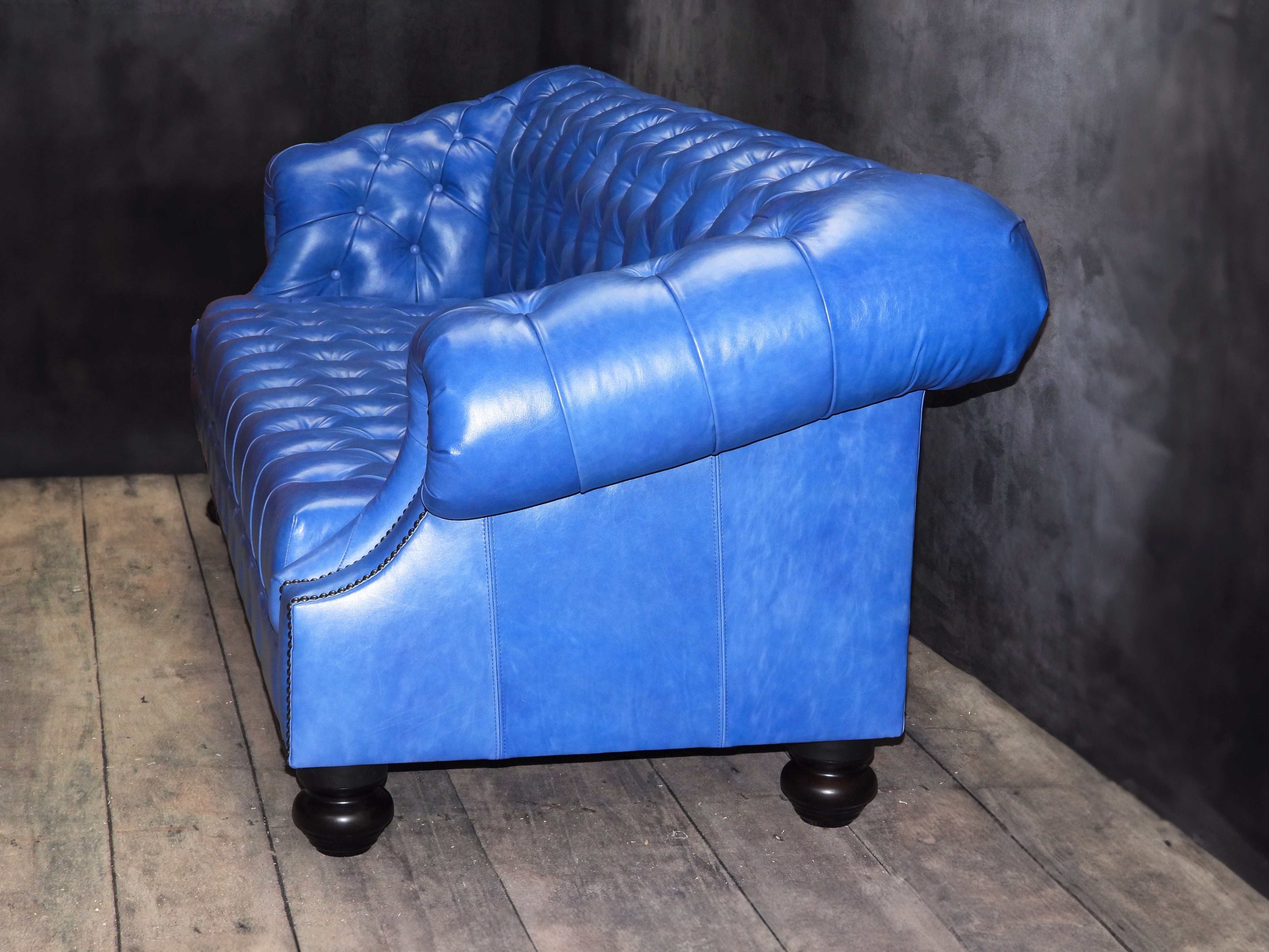 EDINBURGH LEATHER SOFA