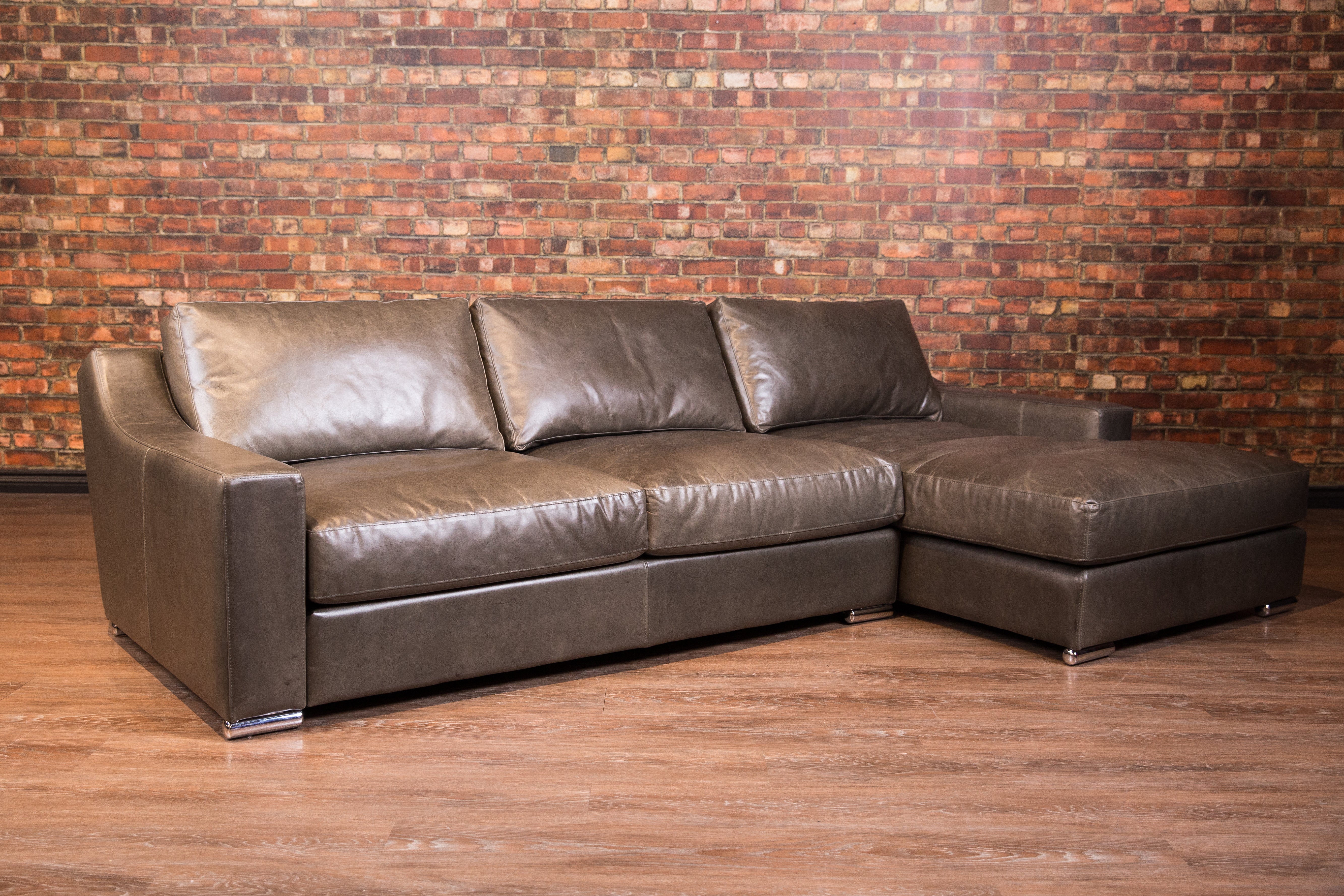 COSENTINO LEATHER SOFA CHAISE RHF