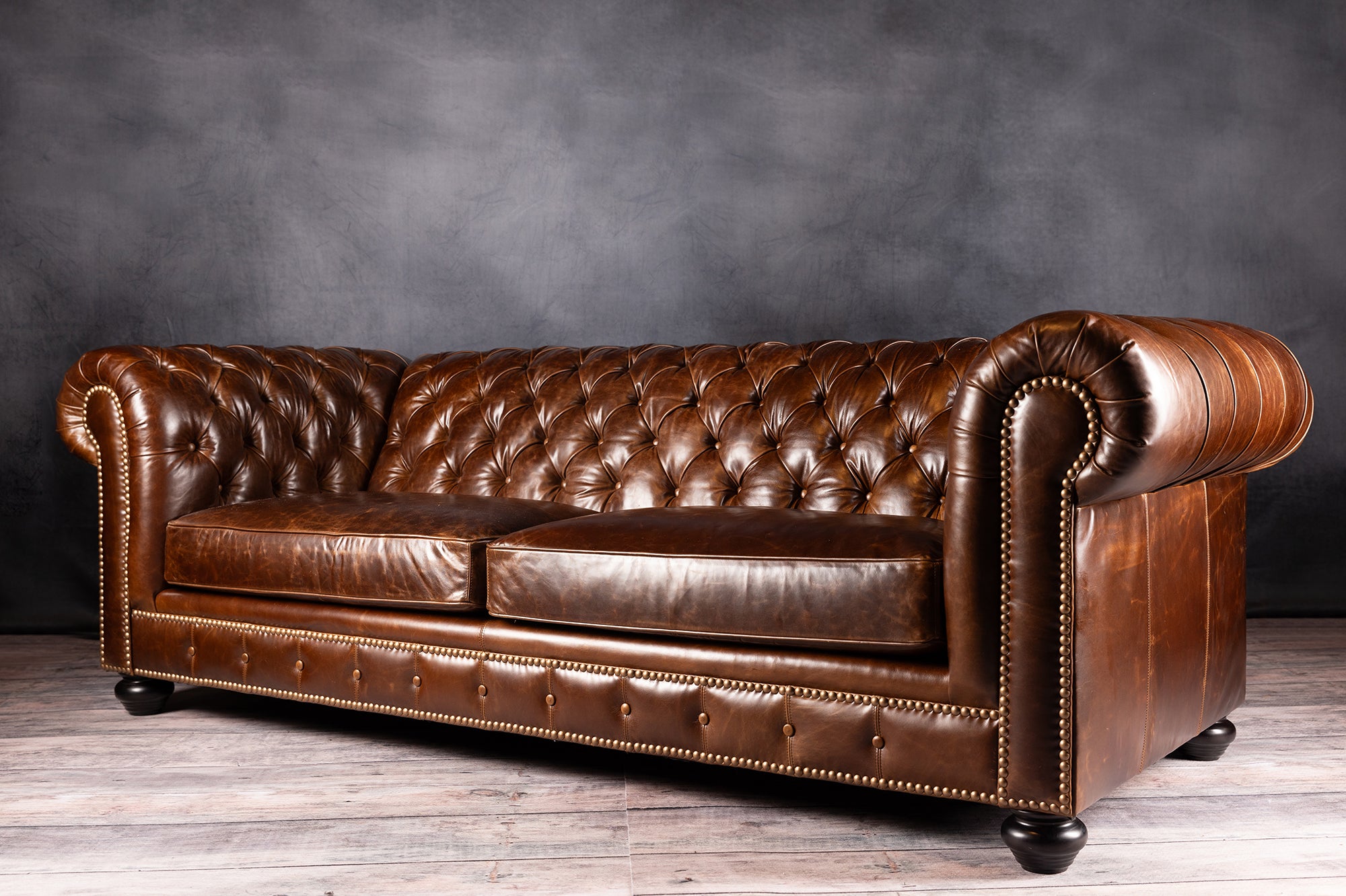 ROYAL LUXURY LEATHER SOFA