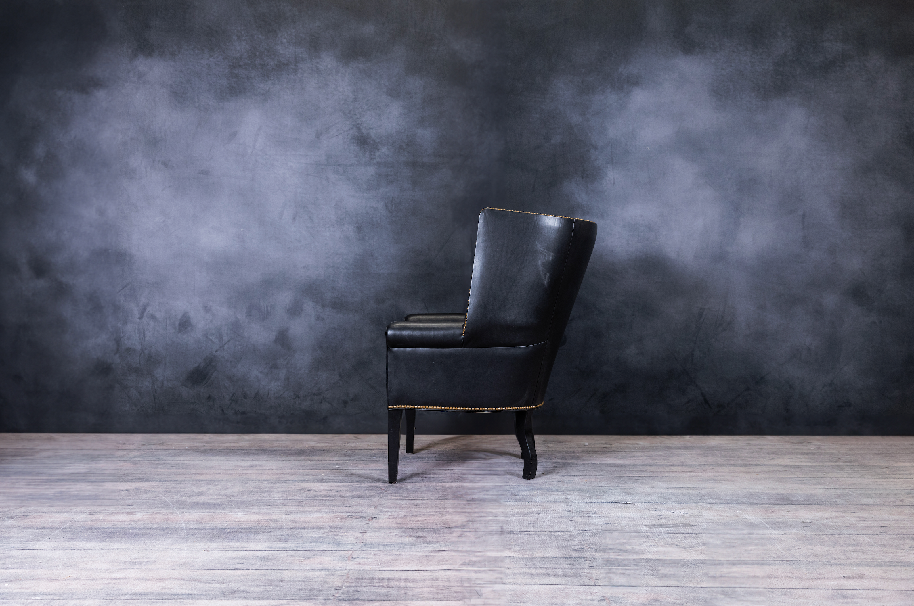 AXEL ROD LEATHER CHAIR